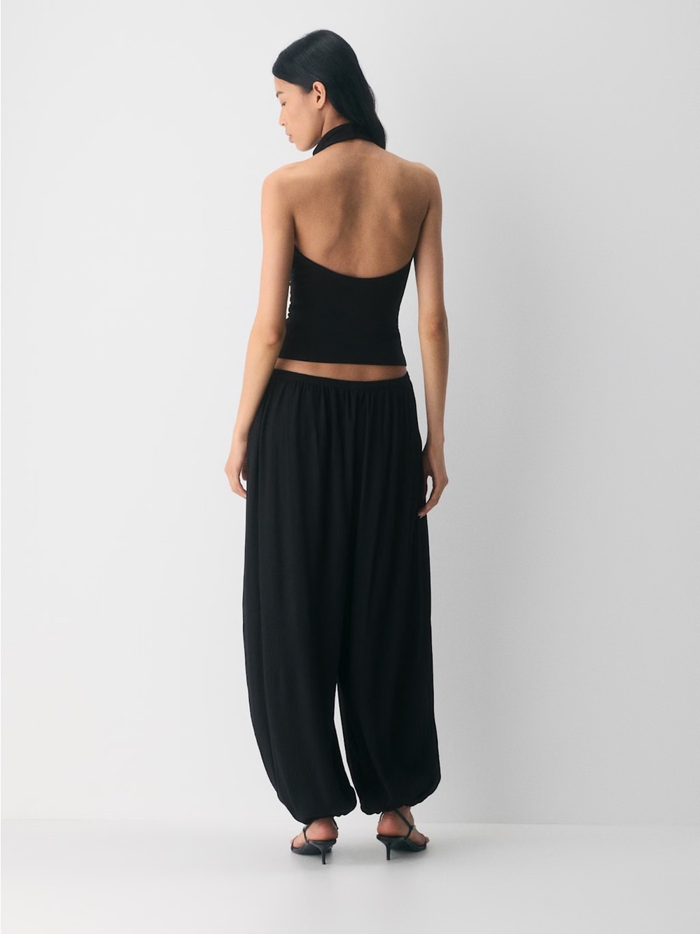 Aritzia Smooth Matter™ Tower Halter Top Black size xs NEW